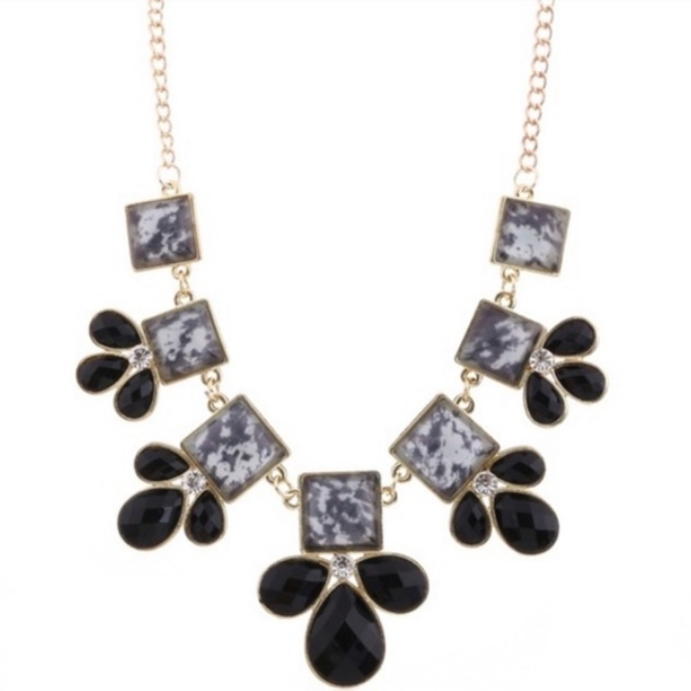 Geometric Collar Necklace